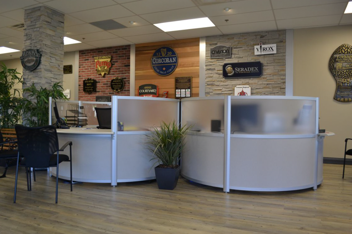 Round Desks and Curved Workstations – fluidconcepts